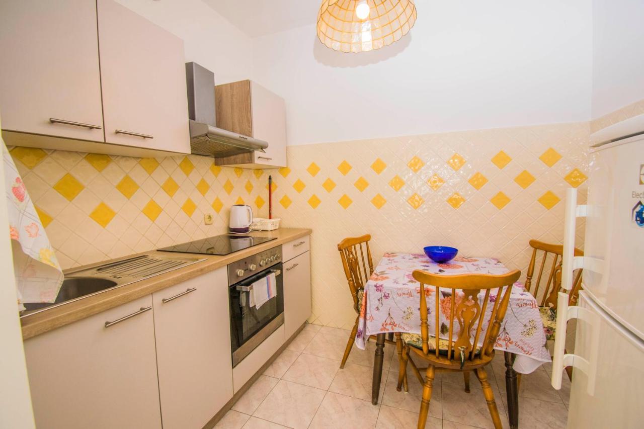 Apartments Anita Near Opatija With Private Parking Matulji Exterior photo