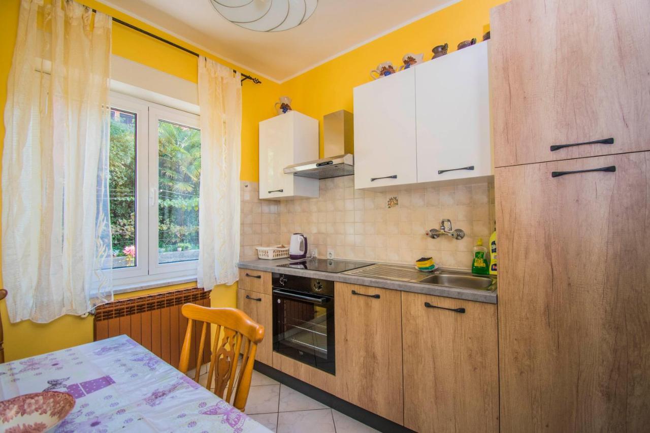 Apartments Anita Near Opatija With Private Parking Matulji Exterior photo